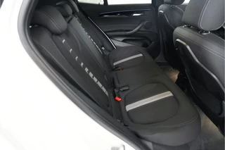 BMW X2 xDrive25e PHEV 220 pk  | SOH 92% | M Sport | Adaptive Cruise  | Camera | / 16