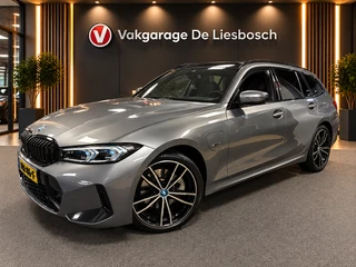 BMW 3-serie Touring 330e xDrive M-pakket facelift / Panorama-dak / head-up / 360 camera / Harman-Kardon