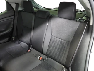 Toyota Yaris 1.5 Hybrid 115 Active NAVI-APP/CAMERA/CLIMA/BLEUTOOTH! / 23
