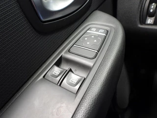 Renault Clio Estate 0.9 TCe Zen NAVI/AIRCO/CRUISE/BLUETOOTH! / 16