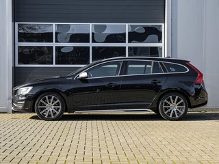 Volvo V60 2.4 D6 AWD Plug-In Hybrid Summum | Leder | Schuifdak | Keyless | Camera | Xenon | Stoelverwarmng / 5