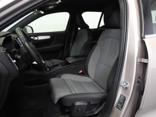 Volvo XC40 1.5 T4 Plug-In Hybrid Core Bright NAVI/CAMERA/LED/18"LMV! / 28