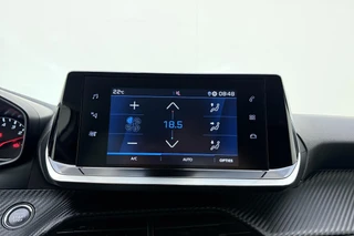 Peugeot 208 1.2T Allure Pack | 100PK | Parkeer Camera Achter | Stoelverwarming Voor | Privacy Glas | LED | Cruise Control | DAB+ | / 24