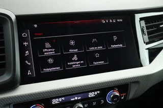 Audi A1 Sportback 30 TFSI 110pk S-Tronic S edition Sonos Keyless Stoelverwarming ACC LED Climate Control Carplay 2x S-Line / 28