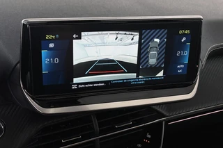 Peugeot e-2008 EV GT Pack 50 kWh Panoramadak Adaptieve Cruise Stoelverwarming / 18