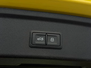 Audi A3 Sportback 40 TFSIe S-edition * Pano * Matrix * Keyless * Head-up / 16