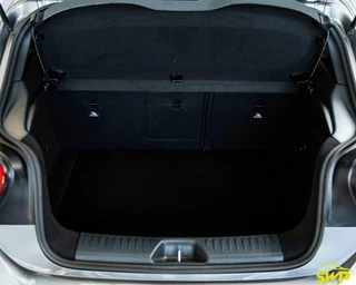 Mercedes-Benz A-Class 180 Ambition / 23