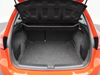 SEAT Ibiza ST 1.0 EcoTSi Style Connect | Trekhaak | Airco | Cruise Control | Bluetooth | Parkeersensoren | 15 inch | 96.036 Km !! / 18