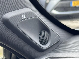 Toyota RAV4 2.5 Plug-in Hybrid AWD BI-TONE PLUS JBL-AUDIO NAVI HEAD-UP BLIND SPOT 360° CAMERA STOEL/STUURVERW EL-KLEP APPLE/ANDROID 1500KG TREKGEW KLASSE 3 ALARM 4S-BANDEN / 35