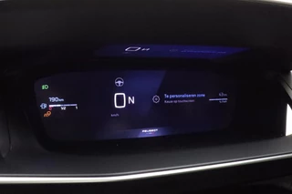 Peugeot 208 1.2 Hybrid 145pk e-DCS6 GT | Alcantara | Adaptieve Cruise Control | Navigatie | Climate Control / 36