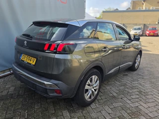 Peugeot 3008 1.2 PureTech NAVI LM PDC TEL LM CC / 13
