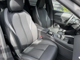 Peugeot 308 SW Allure Pack Business 1.2 PureTech 130PK Navigatie, Achteruitrijcamera, Stoel & Voorruitverwarming, Keyless, Apple Carplay, Android Auto / 15