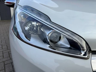 Peugeot 208 1.2 PureTech Allure / Navi / Cruise / Carplay / 57000 km !. / 15