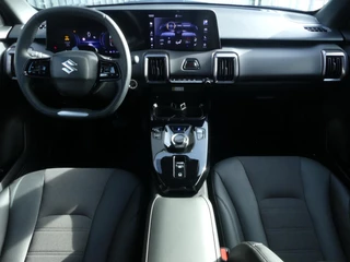 Suzuki e VITARA Style 61 kWh Elektrische bestuurdersstoel, Panoramadak, Half lederen bekl. 360 graden camera, Stuur verwarming / 8