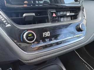 Toyota Corolla Touring Sports 1.8 Hybrid Business Plus  KEYLESS/CAMERA/ADAPT.CRUISE/PDC / 22