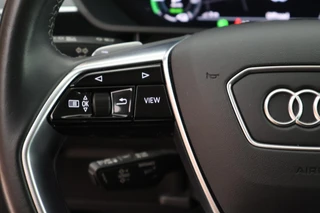 Audi Q8 e-tron 50 340pk quattro Advanced Edition 95 kWh SOH 91% Trekhaak Camera Sportstoelen Stoelverwarming / 18