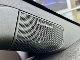Renault 5 Comfort Range Techno 52 kWh  | V2G | Harman Kardon | Winter Pack | Pack Advanced Driving Assist | 18Inch Chrono | Two-Tone | Stoel+Stuurverwarming | Blindspot | Navigatie | Apple CarPlay/Android Auto / 33