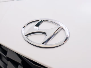 Hyundai i10 1.0 i-Motion DAB | Dealer onderhouden / 32