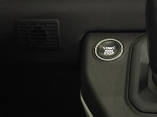 Land Rover Defender 110 2.0 D200 110 | Pano | PPF | Meridian | Trekhaak | Carplay | Geel kenteken / 28