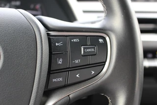 Lexus UX 250h Preference Line 1e EIGENAAR NL-AUTO KEYLESS CARPLAY/ANDROID BLIND-SPOT CAMERA PARK-SENS / 28