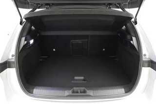 Opel Astra 1.2 Elegance 130 PK Automaat | Navigatie | Climate control | Keyless | Lichtmetalen velgen | Camera | Getint glas | Cruise control | Parkeersensoren | Demo | / 14