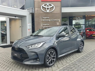 Toyota Yaris 1.5 Hybrid 115 Dynamic NIEUW DIRECT LEVERBAAR! MODEL 2026 STOEL/STUURVERW PARK-SENSOREN BLIND SPOT 17'' LM-VELGEN NAVI KEYLESS LED APPLE/ANDROID