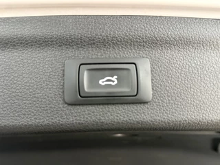 Audi Q3 45 TFSI e S line | 245 PK | Virtual Cockpit Plus | Camera | Black Optics | Leder | 2022 / 49