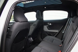 Polestar 2 Long Range Single Motor 78 kWh // 96% SoH | Pilot Pack | Plus Pack | Panoramadak | Trekhaak | Harman Kardon | 360 camera | Memory / 17