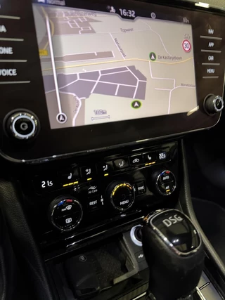 Skoda Superb 1.5 TSI Sportine Pano Virtual Trekhaak Memory / 16