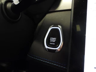 Lynk & Co 01 1.5 PHEV Plug-In ZWARTE HEMEL/360CAM/SCHUIFDAK/LED/20"LMV! / 27