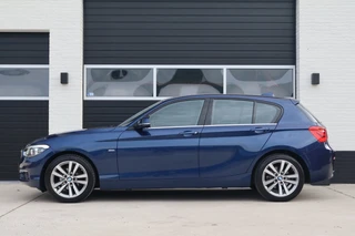 BMW 1-serie 118i 136pk High Executive Urban line - Leder - Led koplampen - Navigatie prof. - Hifi - / 2