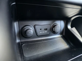 Hyundai ix35 2.0i Style AIRCO LM PDC AUTOMAAT STOELVERWARMING LEER / 23