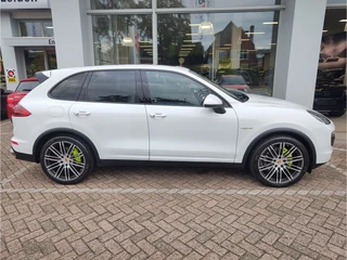 Porsche Cayenne 3.0 S E-HYBRID  NAP | Pano | Stoelventilatie | Bose | Memory Seats / 7
