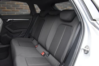Audi A3 Sportback 35 TFSI Pro Line / 25
