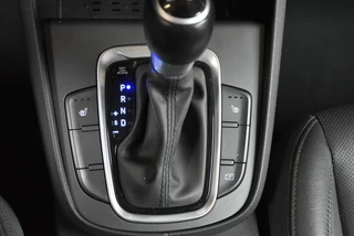 Hyundai Kona 1.6 Hybride Premium | Leder I Full options / 30