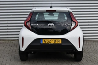 Toyota Aygo X 1.0 VVT-I MT PLAY / NL AUTO / 1e EIGENAAR / 100% DEALER ONDH. / 13