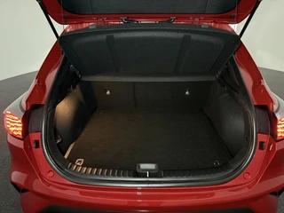 KIA Xceed 1.5 T-Gdi DCT7 GT-Line First Edition / 33