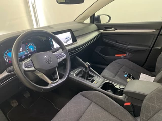 Volkswagen Golf 1.0 TSI Life / 10