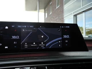 Peugeot 3008 1.2 Hybrid 136 GT | Demo | Stoel en stuurverwarming | Led | Navigatie | Achteruitrijcamera | Keyless entry en start | Parkeersensoren voor en achter | Climate control | Adaptive cruise control / 24