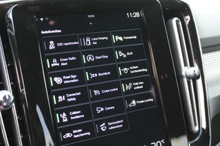 Volvo XC40 2.0 B4 R-Design  | Harman Kardon | Trekhaak | Memory | Adaptieve Cruise | Elektr. Achterklep / 24