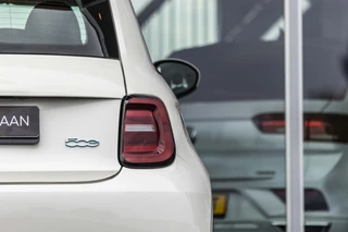 Fiat 500 RED 42 kWh | Camera | Carplay | Stoelverw. / 40