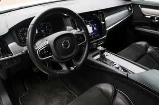 Volvo V90 2.0 T4 R Design Pano | Trekhaak | Apple carplay | Pilot assist | / 4