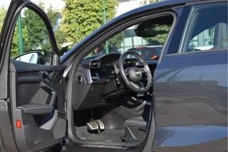 Audi A3 Sportback 35 TFSI edition one 3x S-Line 150pk  | Stoelverwarming | Camera | Virtual Cockpit | DAB | Carplay/Android | Full LED / 14