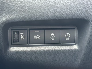 Toyota Aygo X PREMIUM CABRIO KEYLESS PARK-SENSOREN STOELVERWARMING APPLE/ANDROID LM-VELGEN 18" / 15