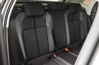 Volkswagen Polo 1.0 TSI 95pk R-Line Highline Virtual Cockpit Navigatie Adaptive Cruise Clima / 33