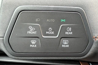 CUPRA Born Business One 62kWh SOH 92% Apple CarPlay / Android Auto / 29