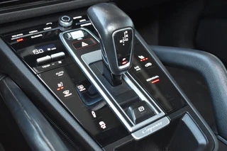 Porsche Cayenne 3.0 E-HYBRID NL AUTO / P.DAK / ADAP. CRUISE / 36