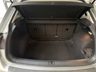 Volkswagen Tiguan 1.4 TSI PDC V+A/CARPLAY/NAVI/CRUISE/TREKHAAK/HEAD-UP/ENZ / 26