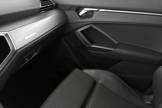 Audi Q3 Sportback 45 TFSI e S-Line Keyless Achteruitrijcamera Navigatie / 38
