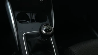 Audi Q2 30 TFSI Epic LED Navigatie Climate Control Parkeersensoren / 19